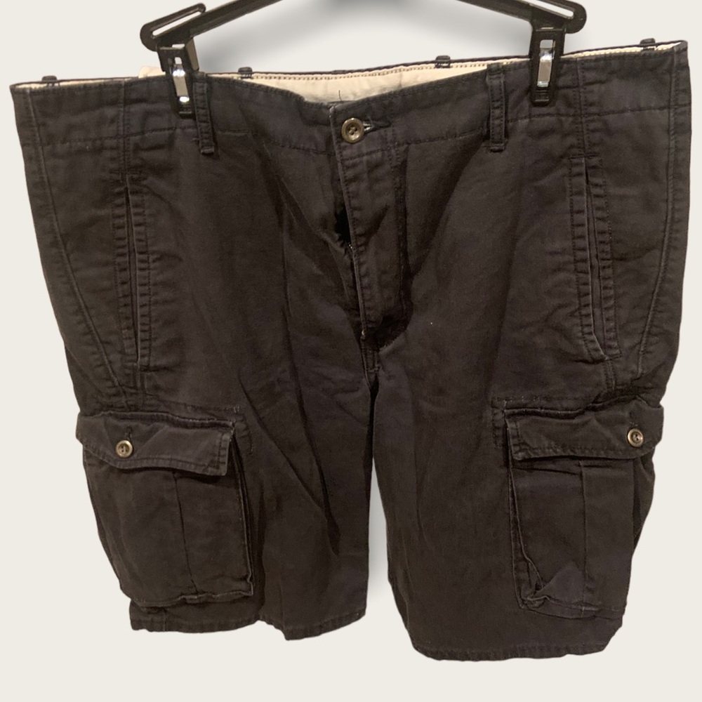 Levi’s men’s back cargo shorts